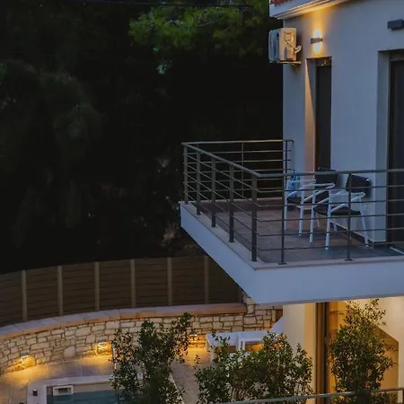 Paleros Bay Villas Exterior photo